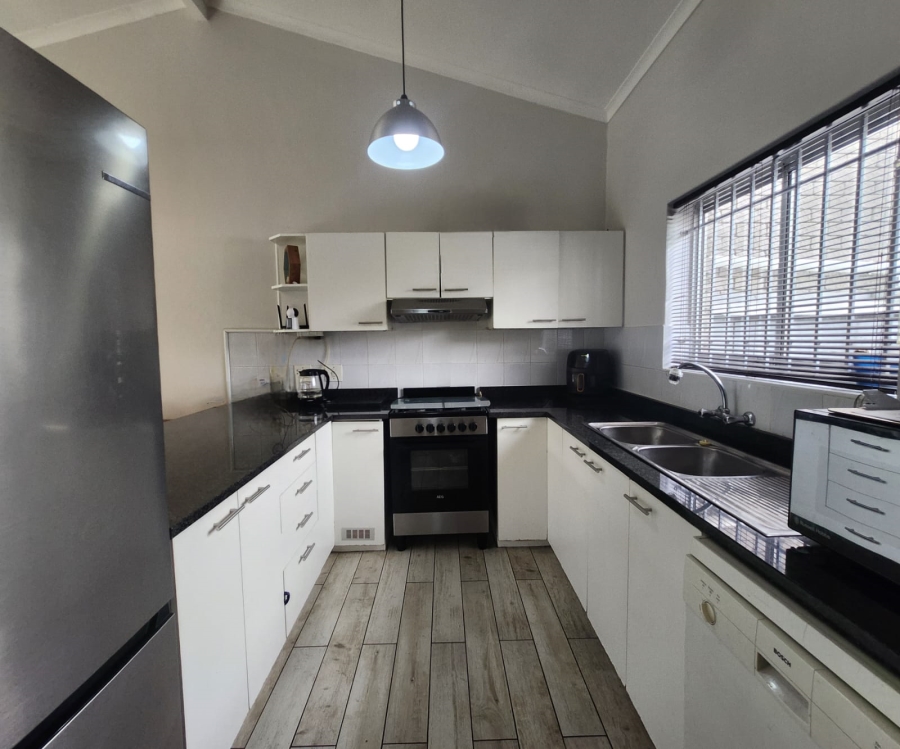 2 Bedroom Property for Sale in Table View Western Cape